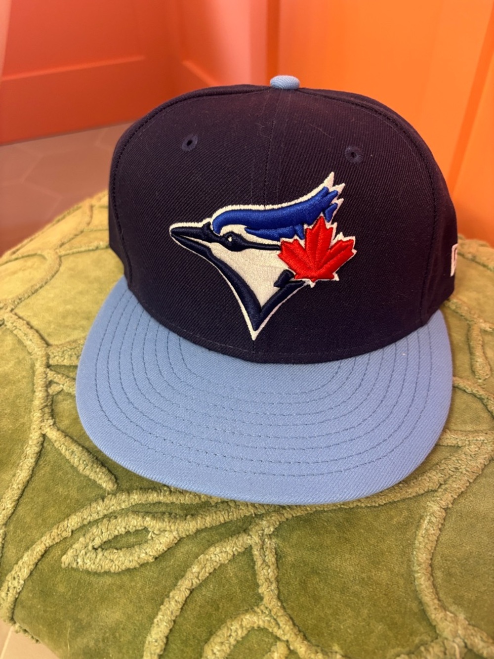 Toronto Blue Jays MLB Fitted Cap - Navy & Light Blue with Red Maple Leaf